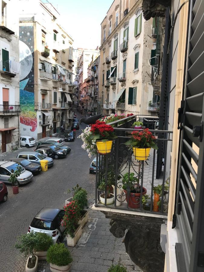 La Cartolina Di Napoli Parking Free Small Car Exteriér fotografie